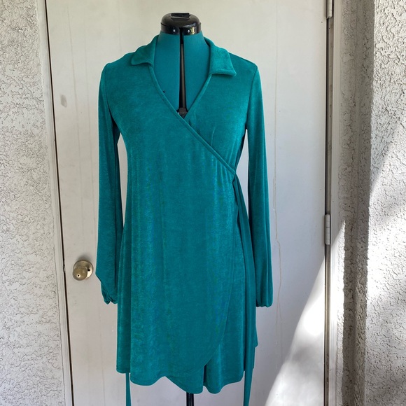 Teal wrap dress 👗 - Picture 4 of 5